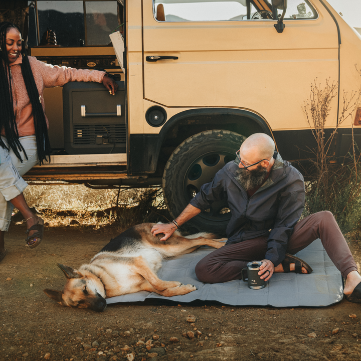 GO Camp Waterproof Blanket