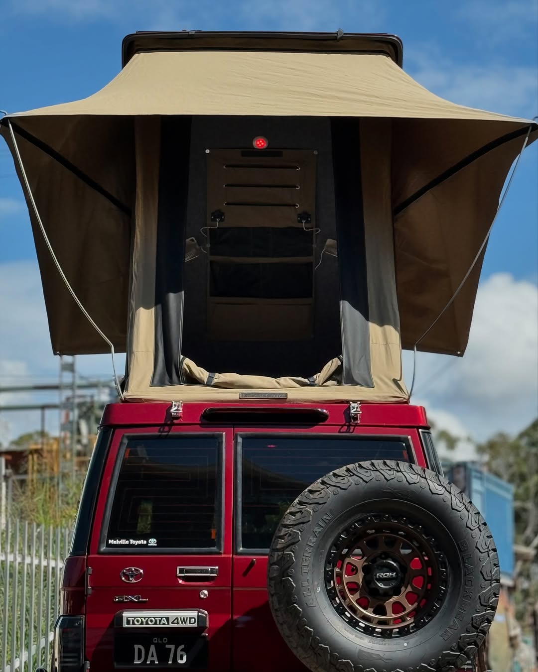 Toyota Landcruiser LC76 Roof Conversion - Headspace