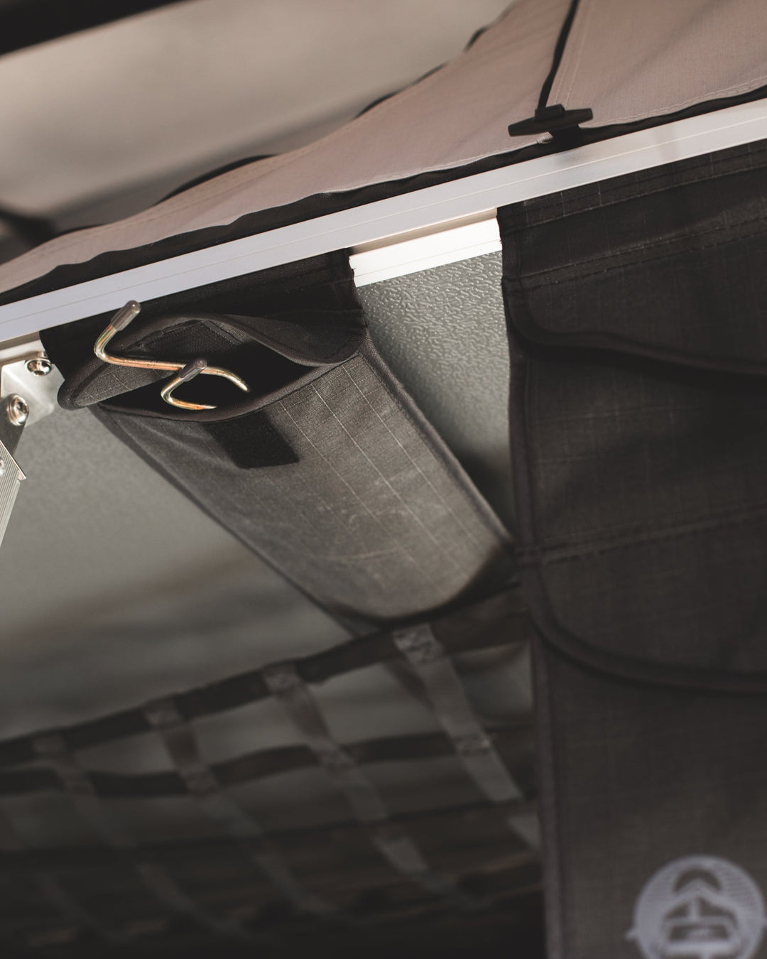 Crow's Nest Soft Shell Family Rooftop Tent Bundle - Grey