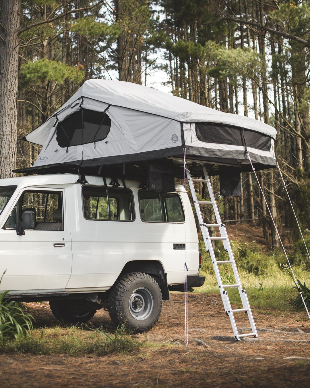 Crow's Nest Soft Shell Family Rooftop Tent Bundle - Grey